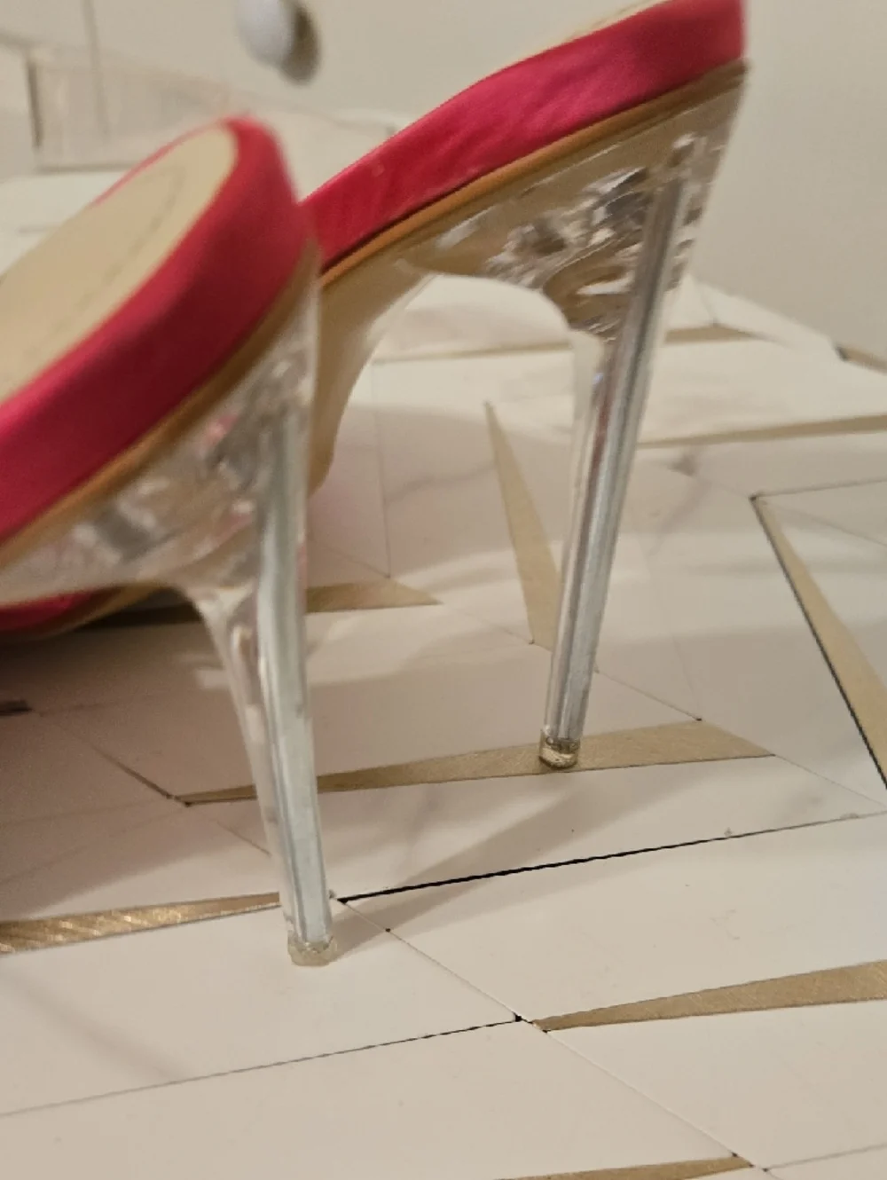 Cape Robbin Hot Pink Satin Bow Clear Strap Clear Stiletto Heels PeepToe SZ 8 EUC